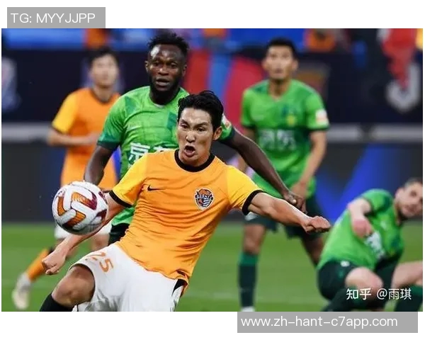 广州恒大迎战北京国安中超巅峰对决引发球迷热烈期待